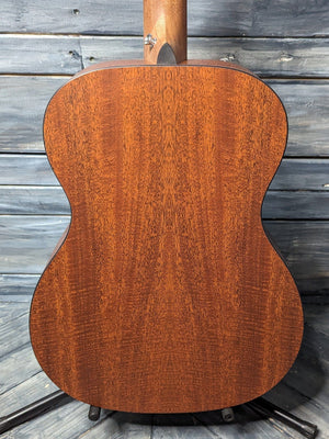 Martin X-Series 000-X2E close up of the back of the body