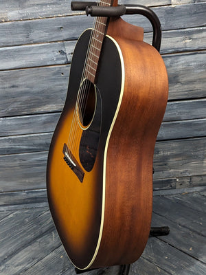 Martin DSS-17 treble side view of the body