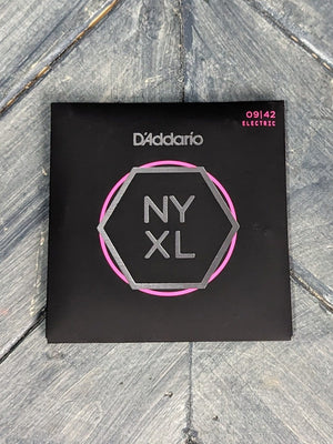 D'Addario NYXL0942 front of the packaging