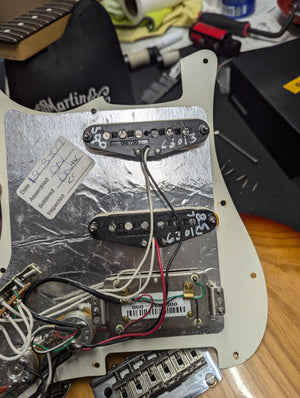 Fender Electric Guitar Used Fender 2007 American Standard Stratocaster Electric Guitar with Hard Case