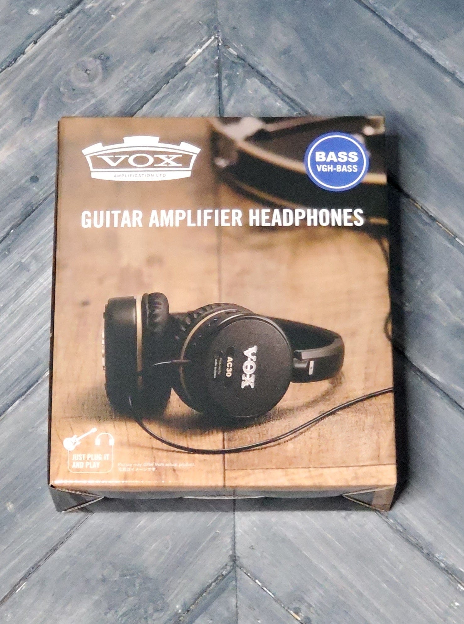 Vox VGH Bass front of the packaging