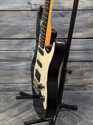 Used Yamaha Pacifica 112 treble side view of the body