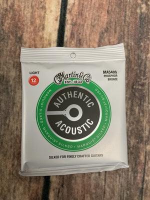 Martin MA540S Authentic Acoustic Marquis® Silked Phosphor Bronze Acoustic Guitar Strings front of packaging