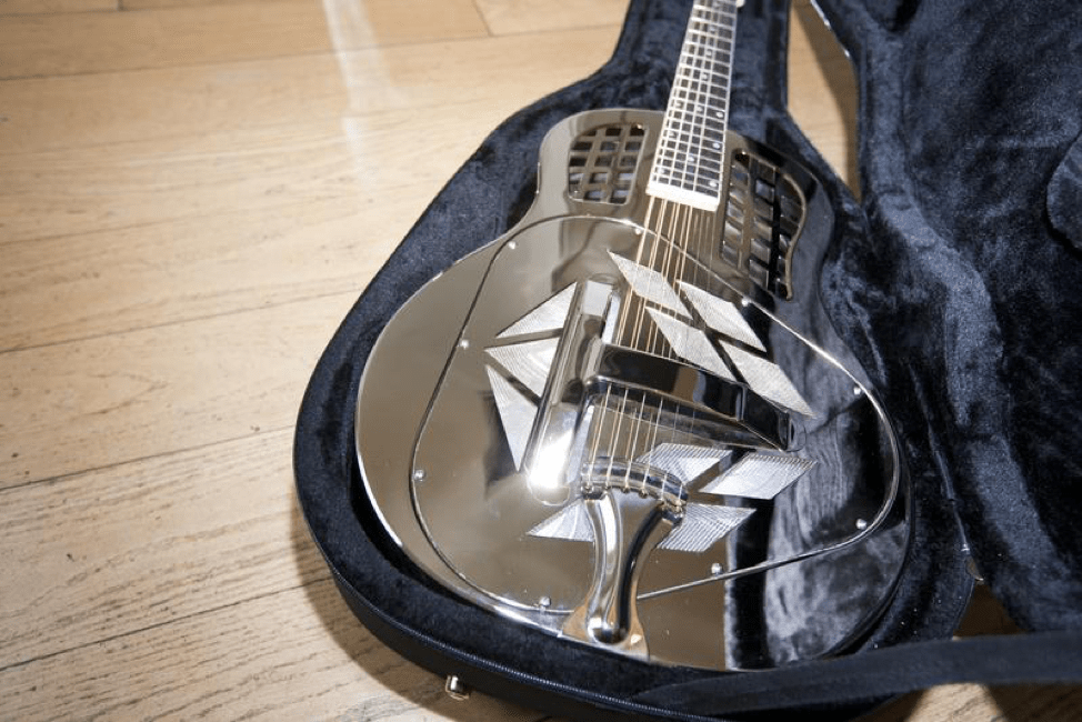 4 Vital Tips for the Care and Maintenance of Your Guitar