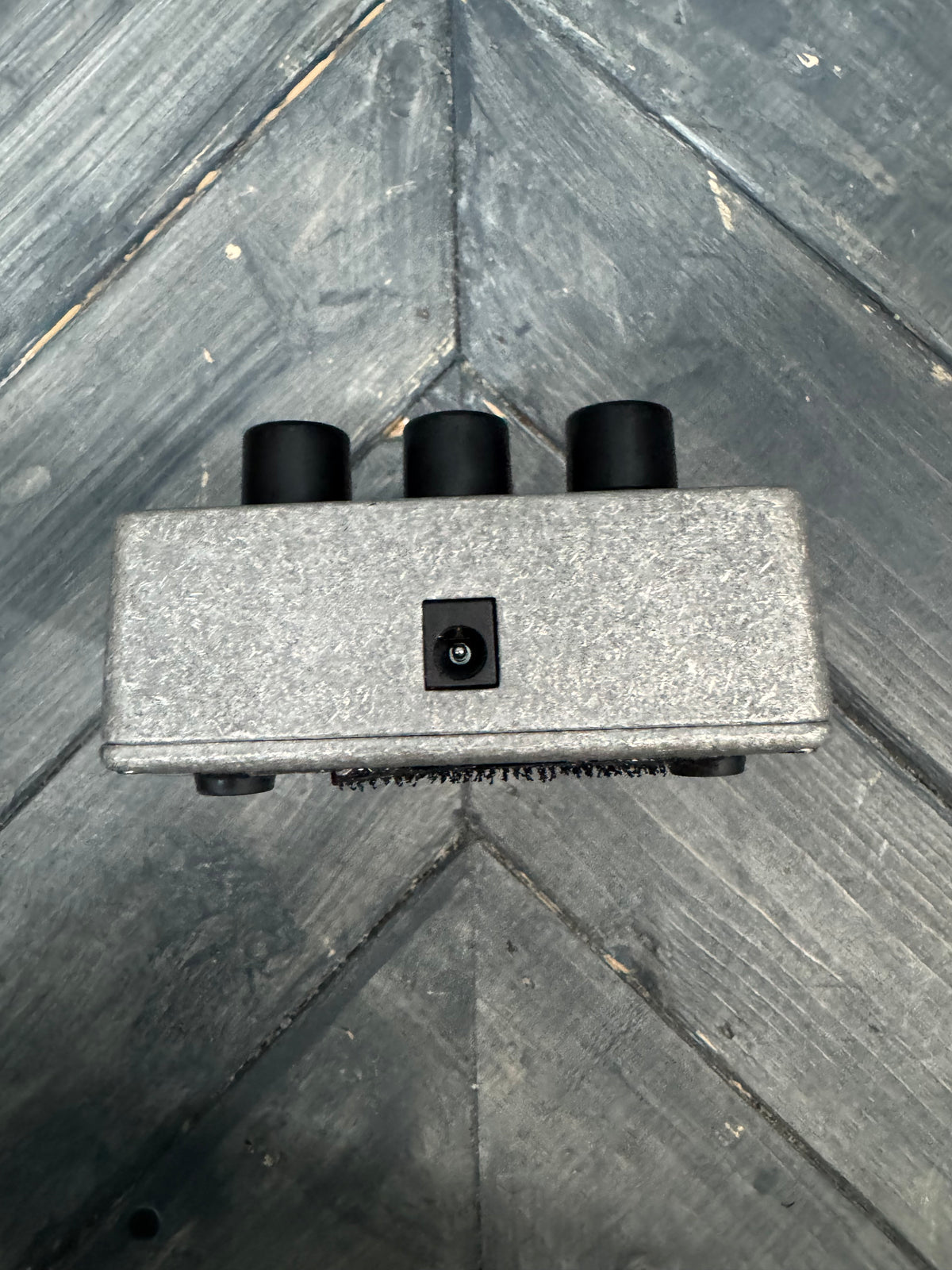 Photo of the top of the pedal.