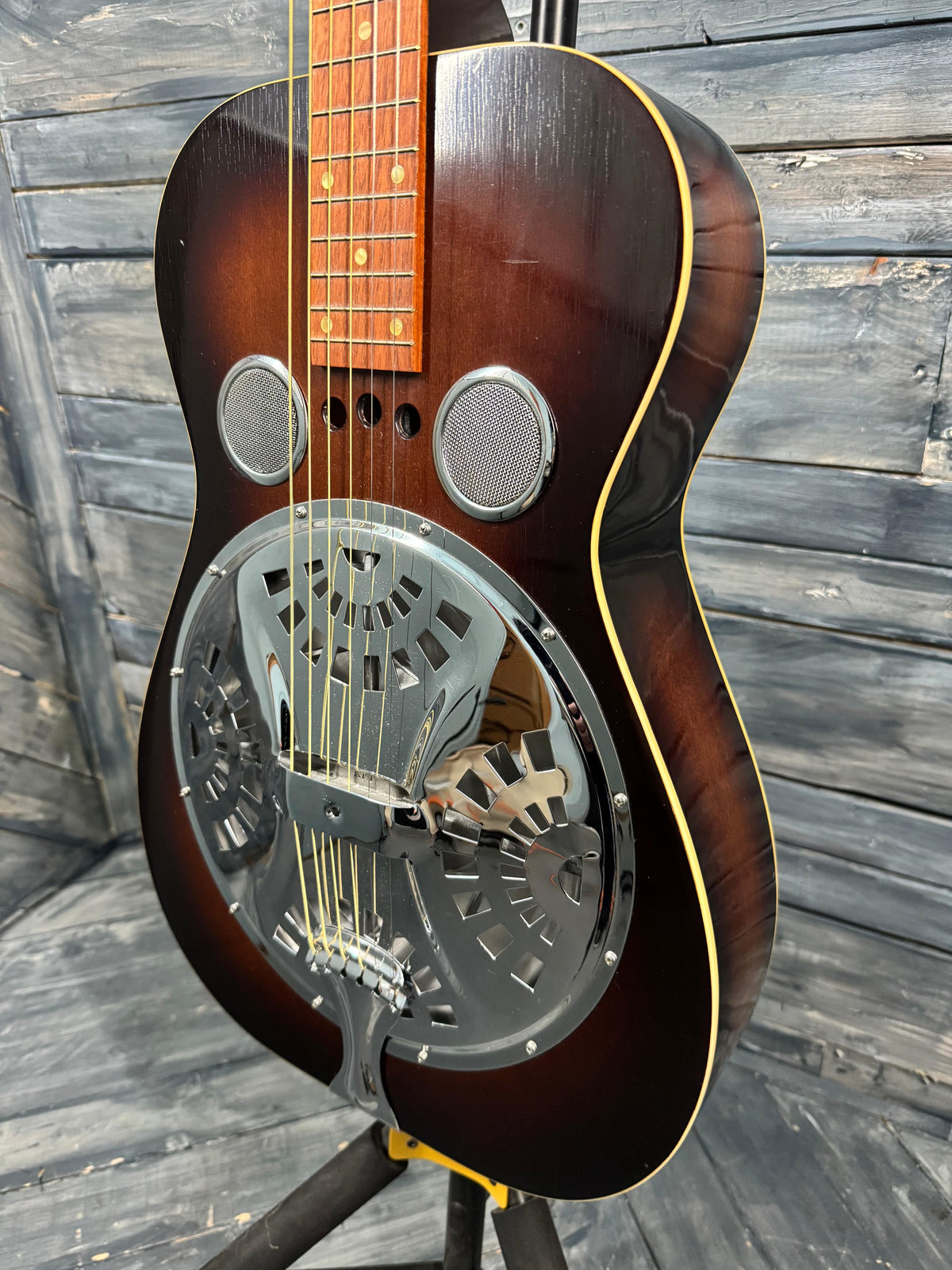 1981 Dobro D60
