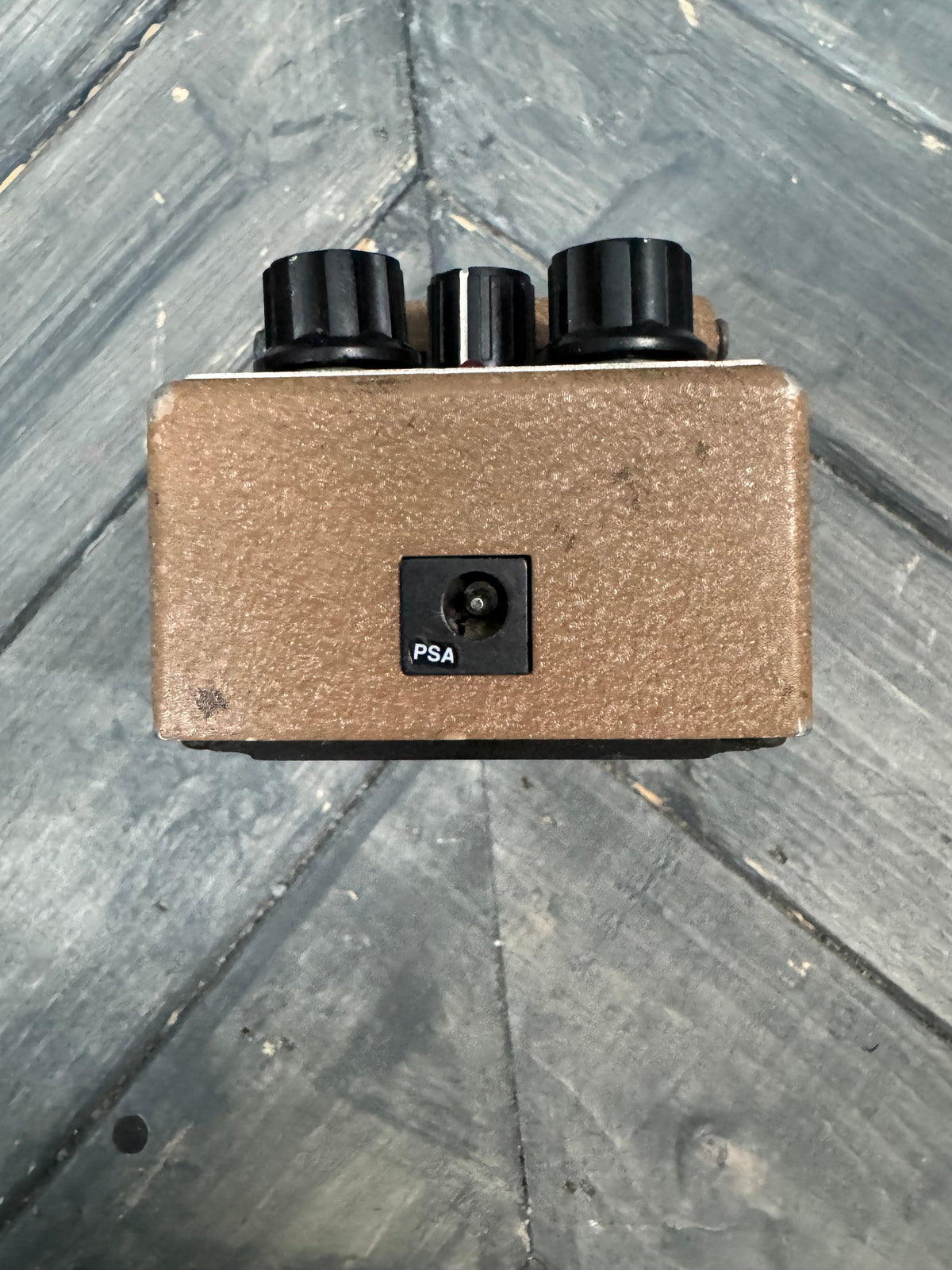 Photo of the top of the pedal.