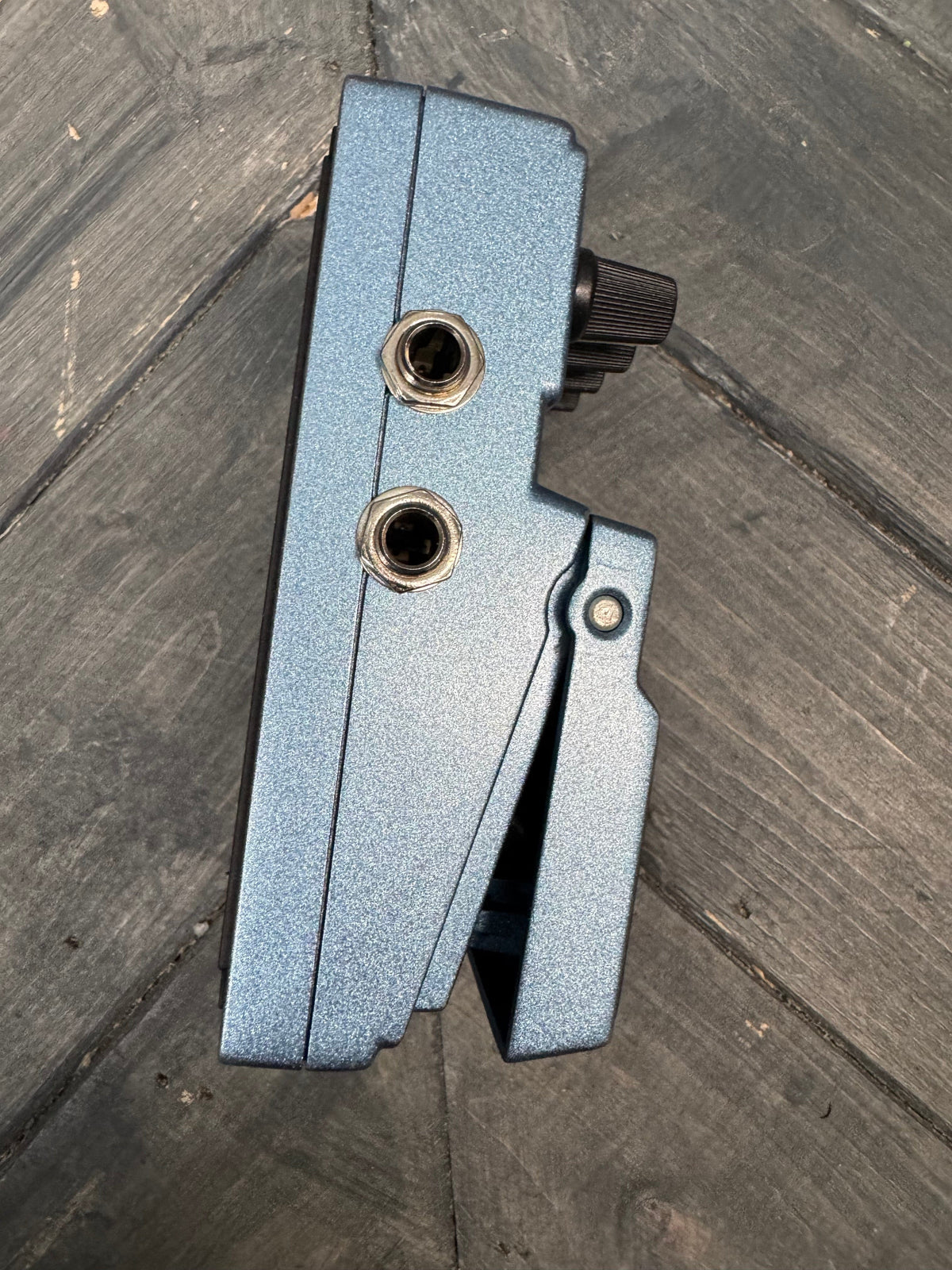 Photo of the top of the pedal.