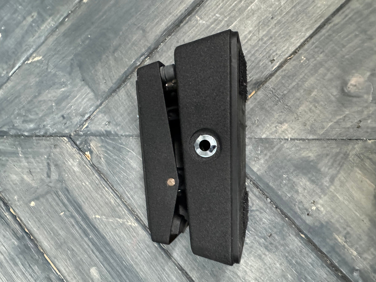 Photo of the side of the pedal.