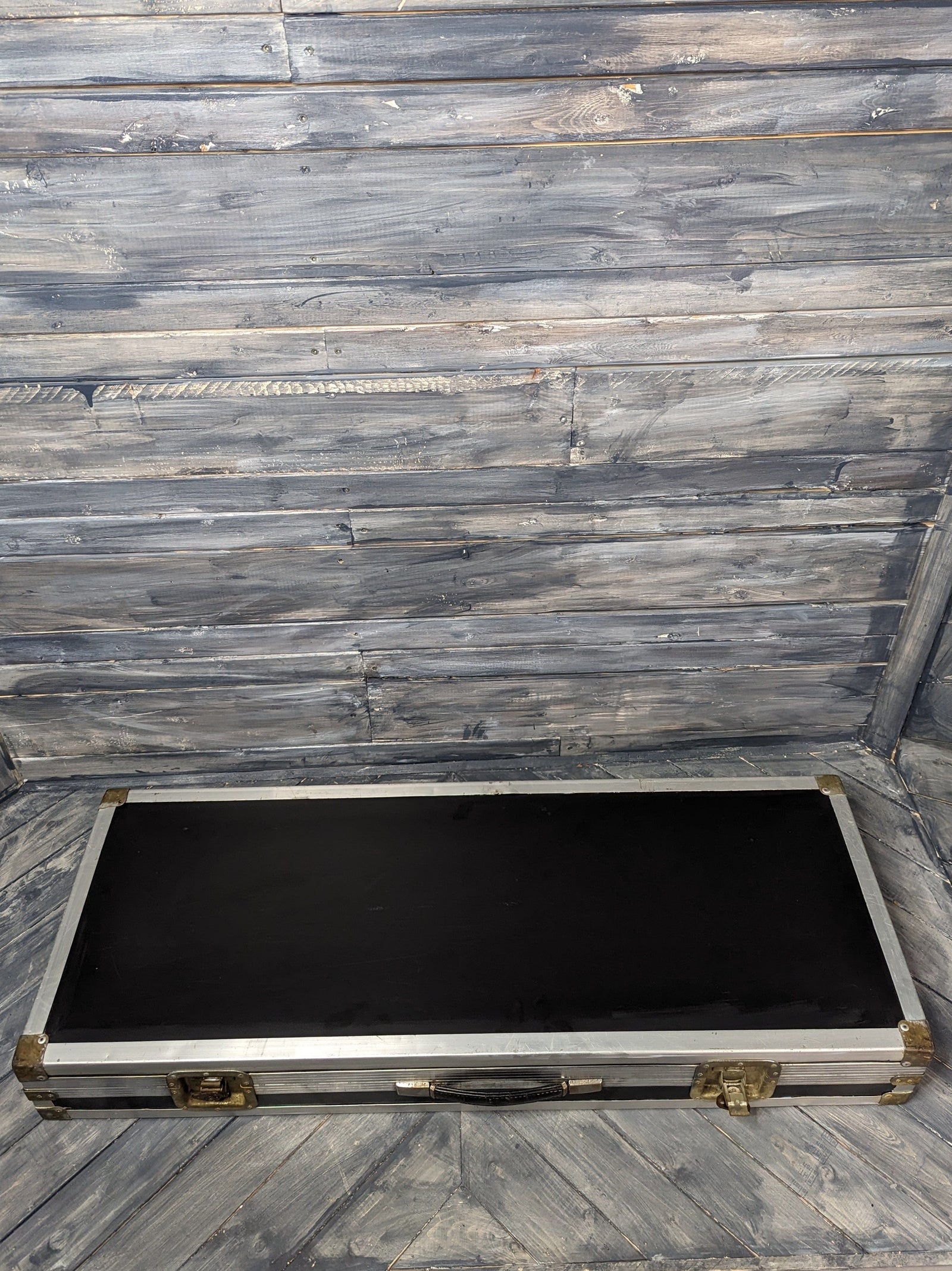 Adirondack Guitar Tagged "electricguitarcase"