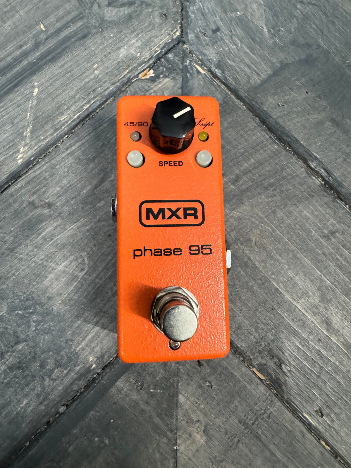 Photo of the front of the pedal.