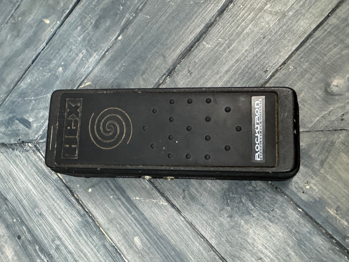 Photo of the top of the pedal.