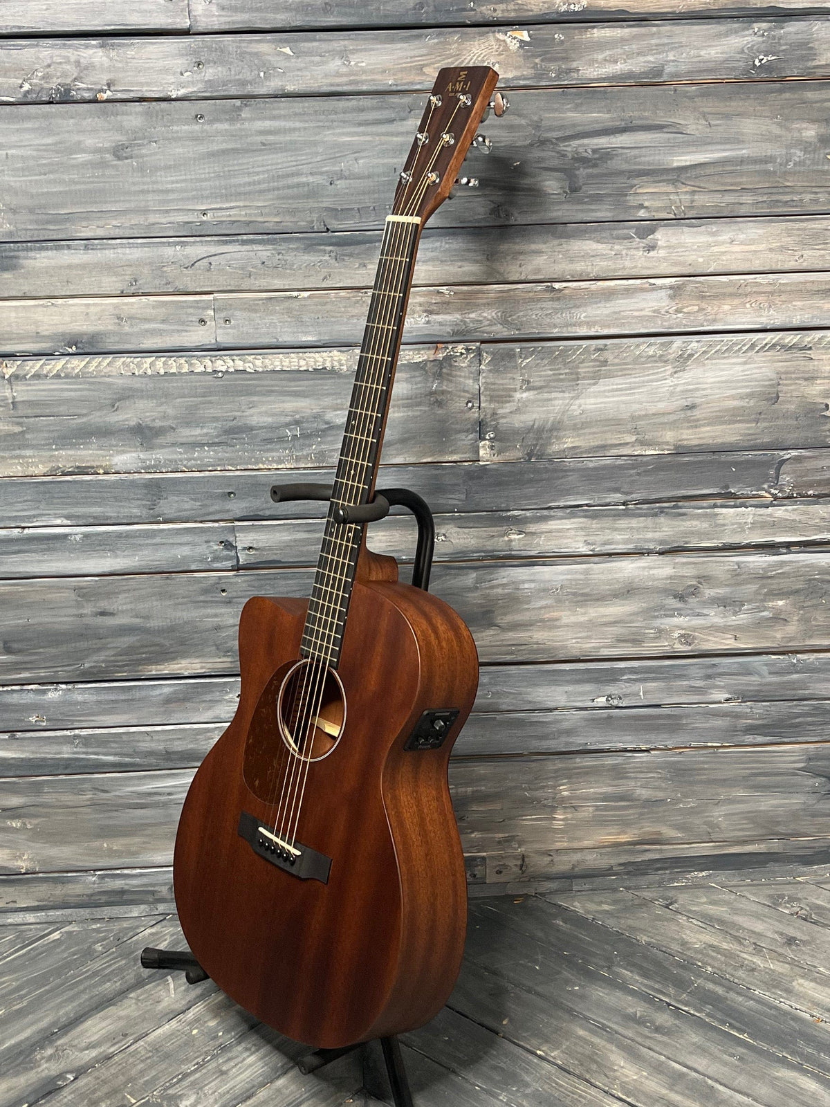 AMI-Guitars Acoustic Electric Guitar AMI-Guitars Left Handed 000MC-15EL 15 Series Acoustic Electric Guitar