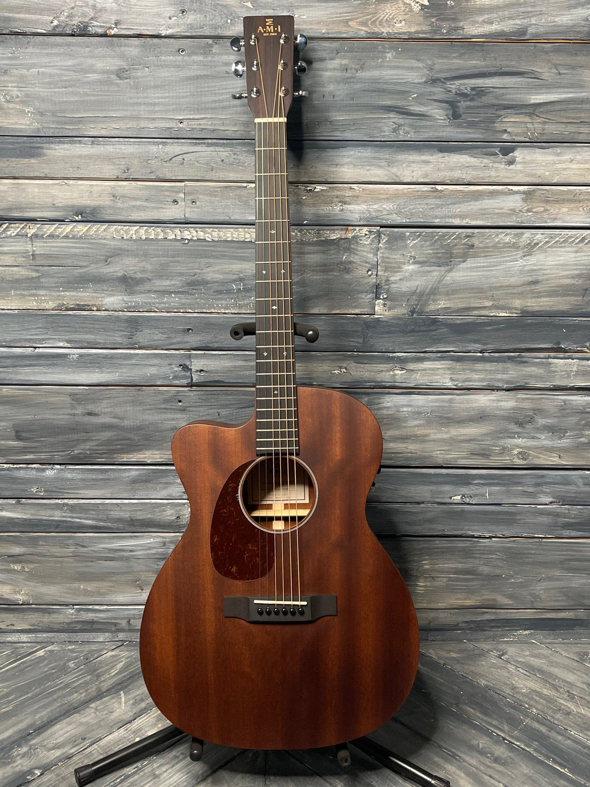 AMI-Guitars Acoustic Electric Guitar AMI-Guitars Left Handed 000MC-15EL 15 Series Acoustic Electric Guitar