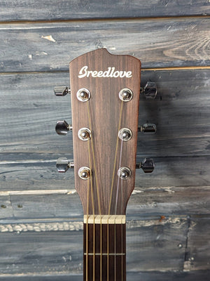 Used Breedlove Discovery Concerto front of headstock