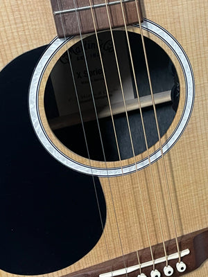 Martin Left Handed 000-X2E soundhole and label