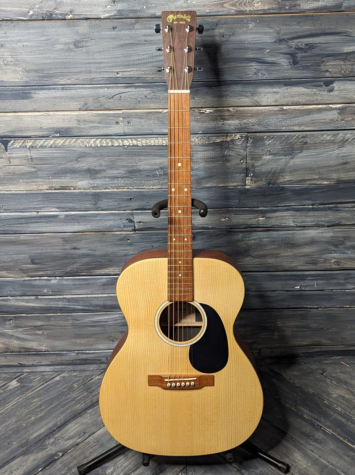 Martin X-Series 000-X2E full view of the guitar