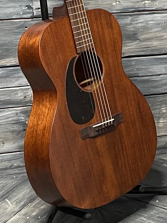 Martin Left Handed 000-15ML body view of treble side
