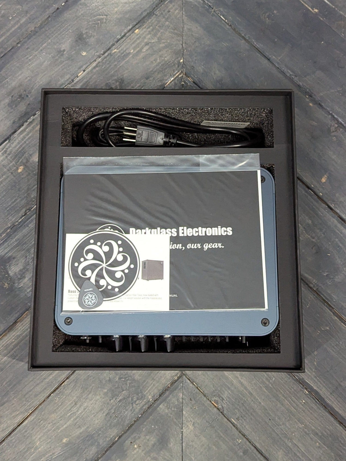 Darkglass Alpha-Omega 500 in box