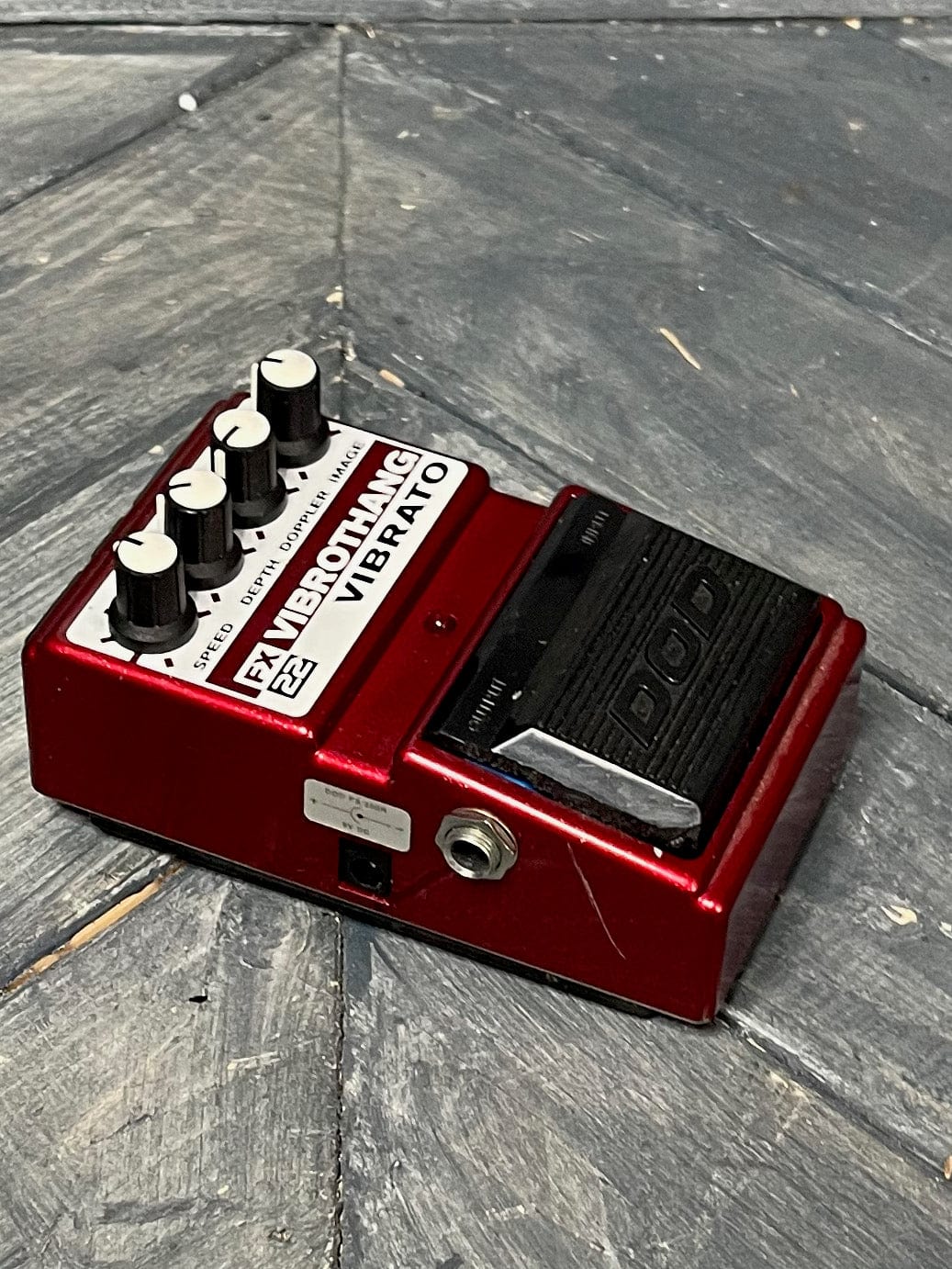 guitar vibrato pedal Used DOD Vibrothang FX22 Vibrato Pedal
