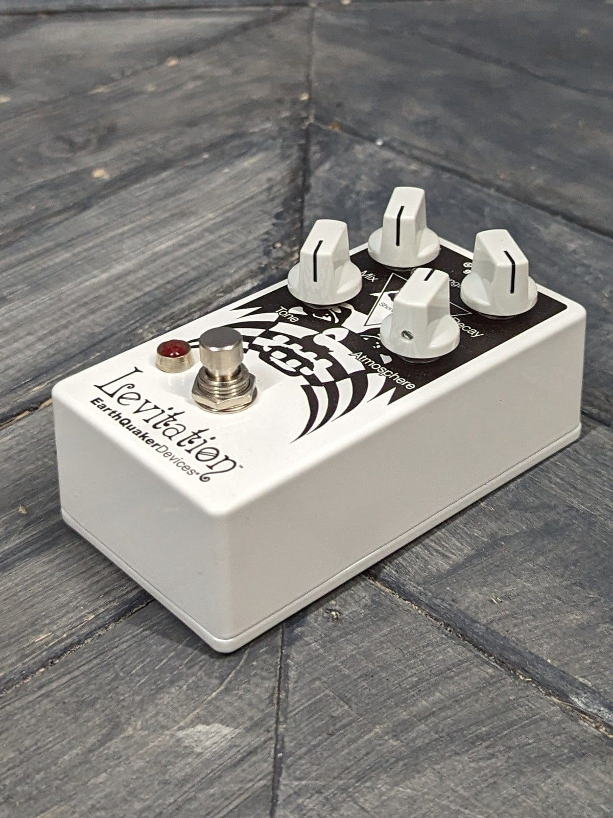 Earthquaker Devices Levitation Reverberation Machine V2 right side of the pedal