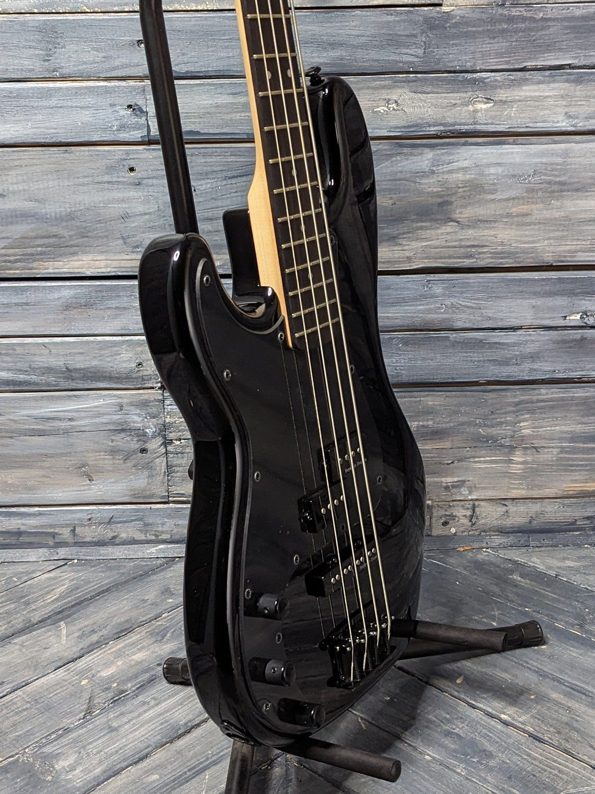 ESP/LTD Left Handed SURVEYOR '87 treble side view of the body