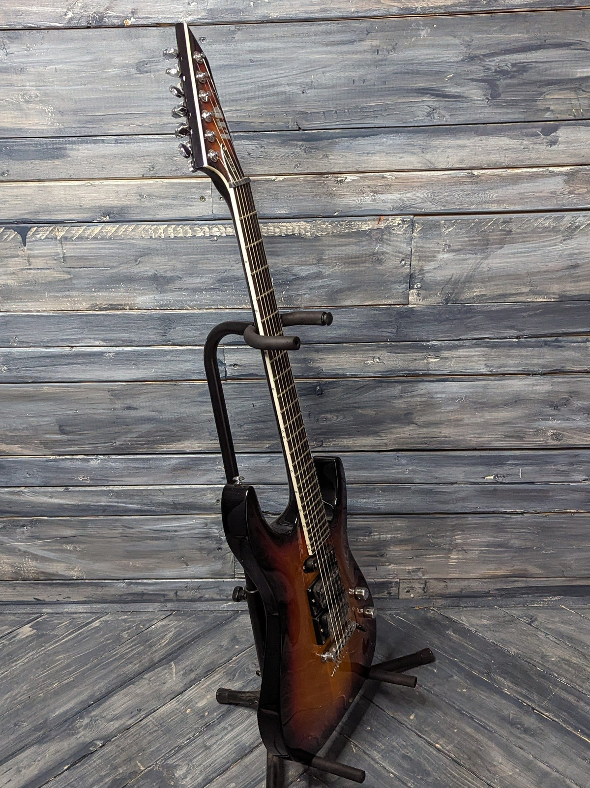 ESP/LTD SC- 20 full bass side view of the guitar