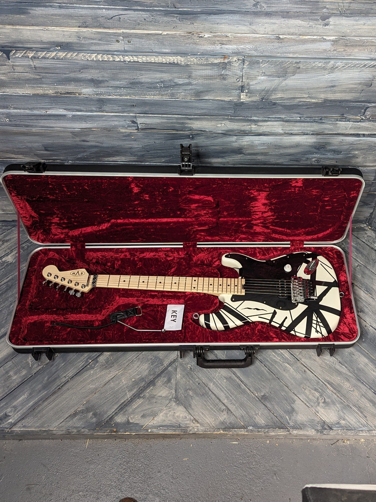 Used Fender 2021 EVH in open hard case