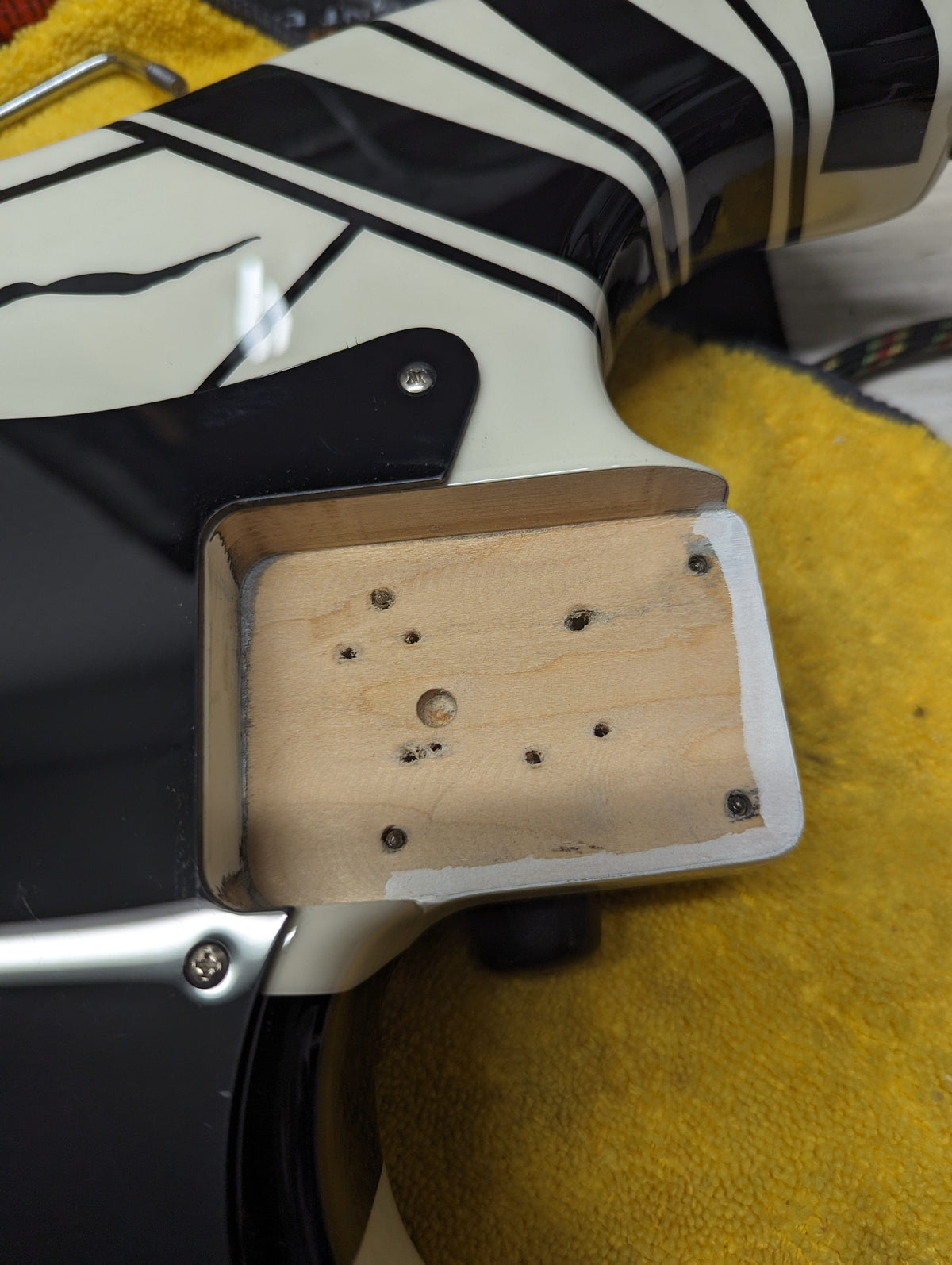 Used Fender 2021 EVH neck pocket