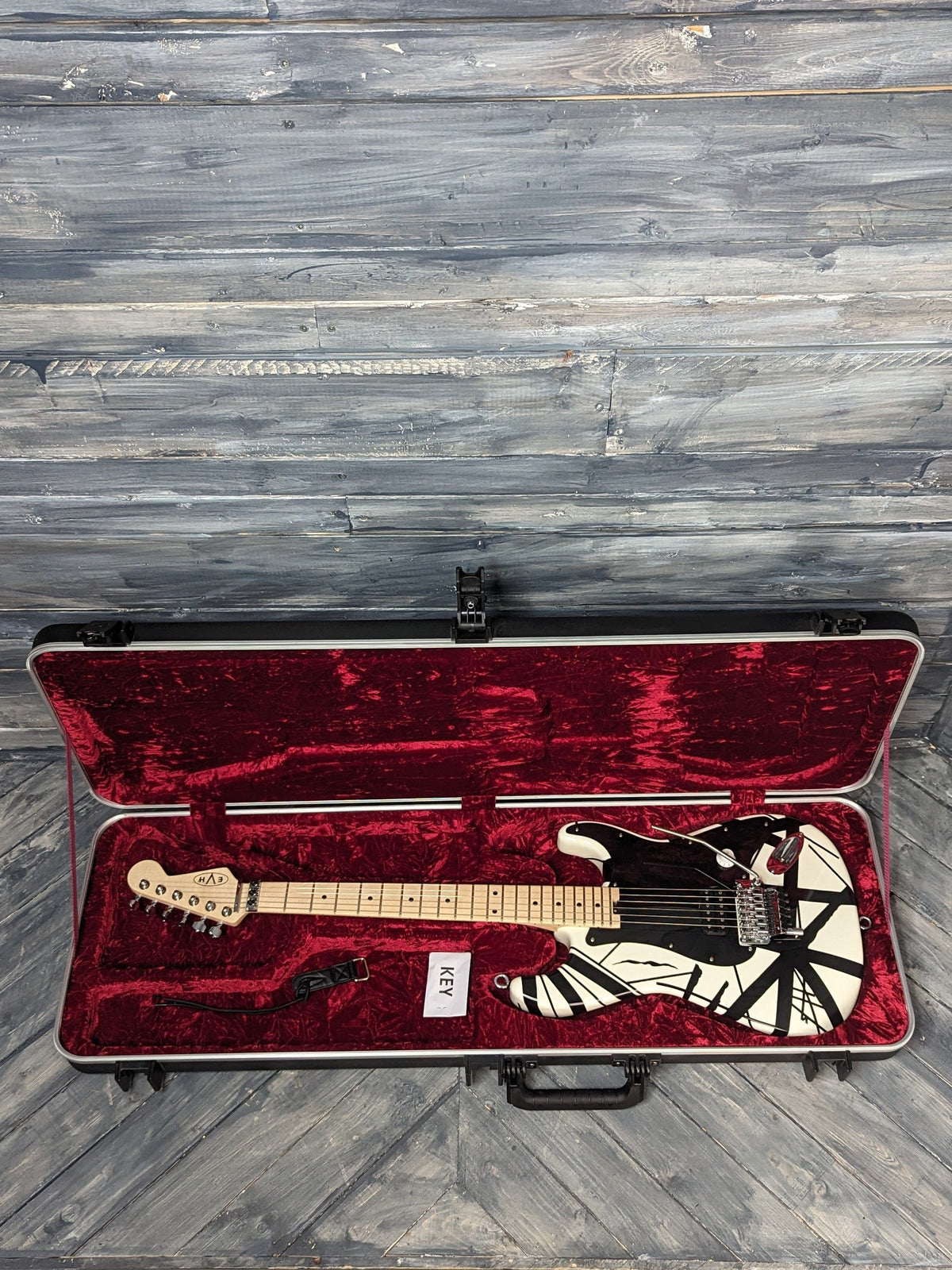 Used Fender 2021 EVH in open hard case