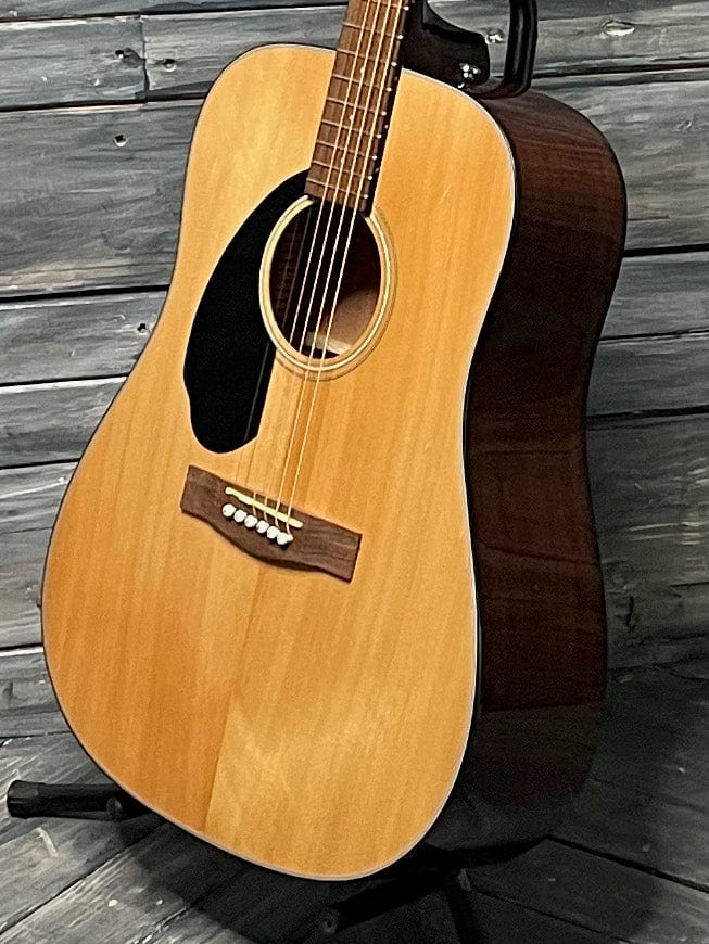 Amazon.com: Fender FA-125 Dreadnought Acoustic Guitar - Natural Bundle with  Gig Bag, Tuner, Strap, Strings, Picks, and Austin Bazaar Instructional DVD  : Musical Instruments