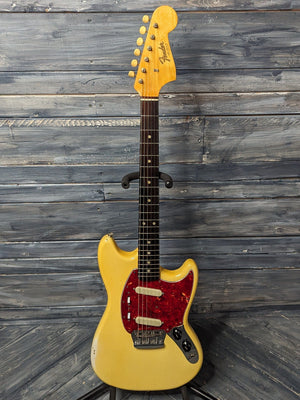 Used Fender 1965 Duosonic II full view of the guitar
