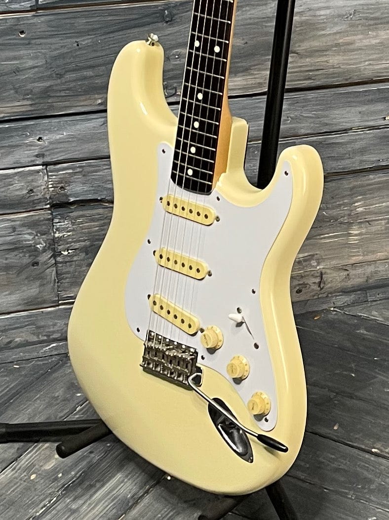 Fender Electric Guitar Used Fender 1984-87 MIJ ST-362 Stratocaster with Gig Bag - Olympic White
