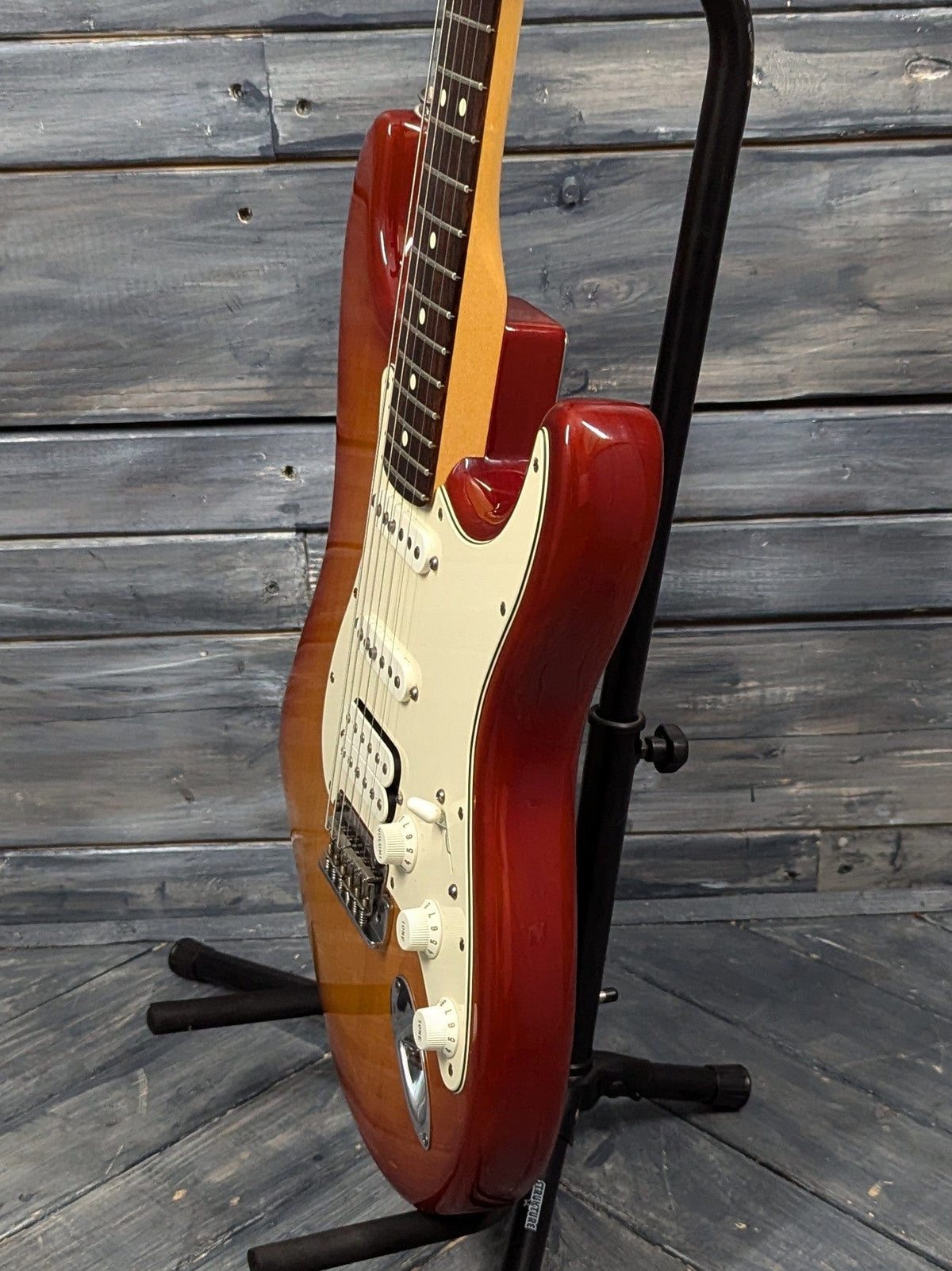 Fender Electric Guitar Used Fender 2007 American Standard Stratocaster Electric Guitar with Hard Case