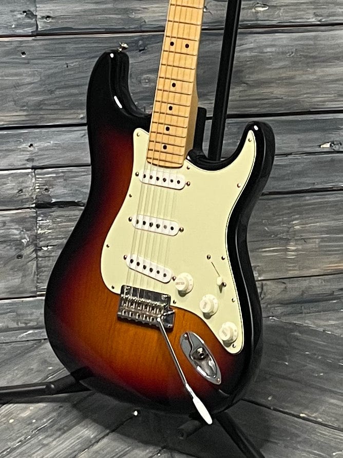 Fender Electric Guitar Used Fender 2017 American Professional Stratocaster with Fender Case