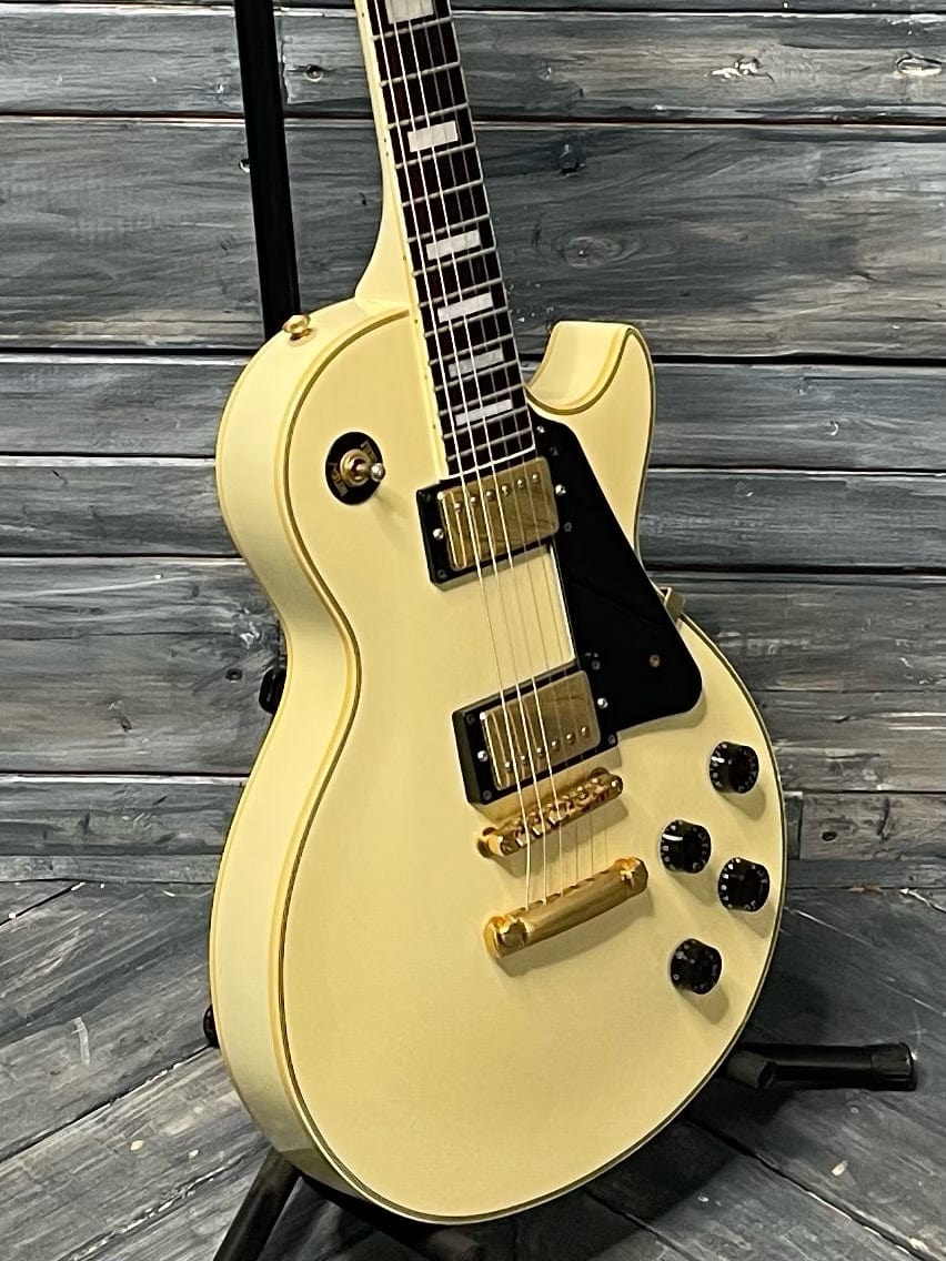 Used Gallen LP-Style Electric Guitar close up of bass side