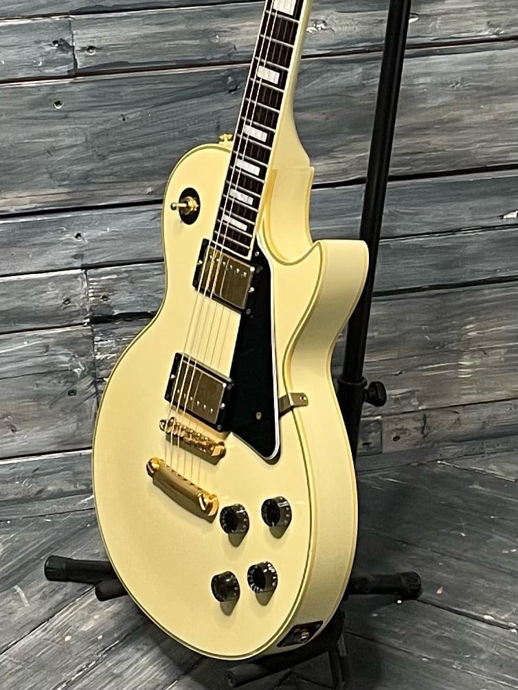 Used Gallen LP-Style Electric Guitar close up of treble side