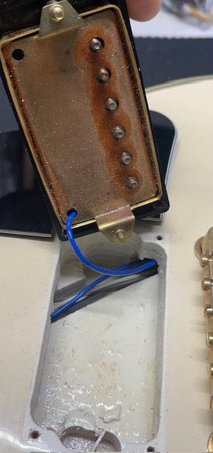 Used Gallen LP-Style Electric Guitar back of bridge pickup