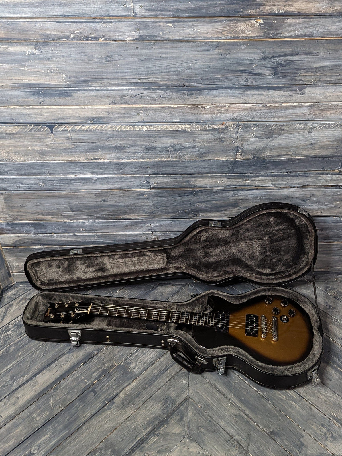 Used Gibson Les Paul Firebrand in open hard case