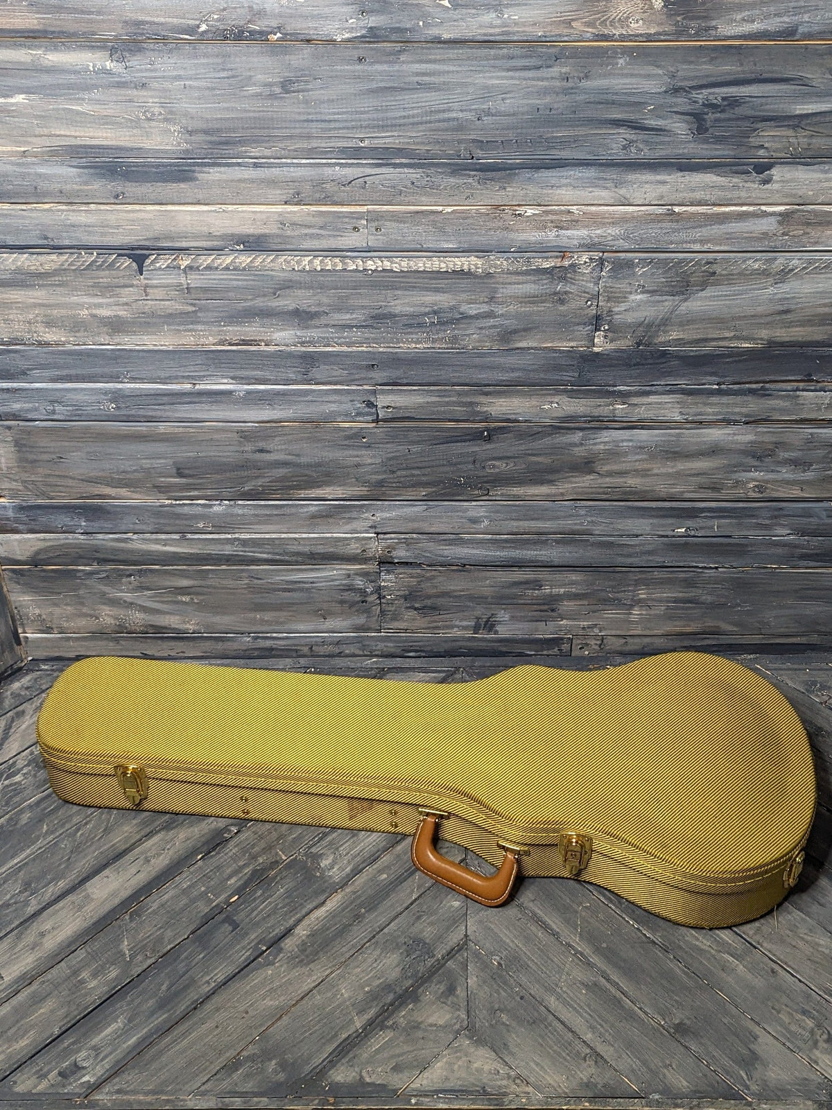 hard case for Used Gibson 1981 Marauder 