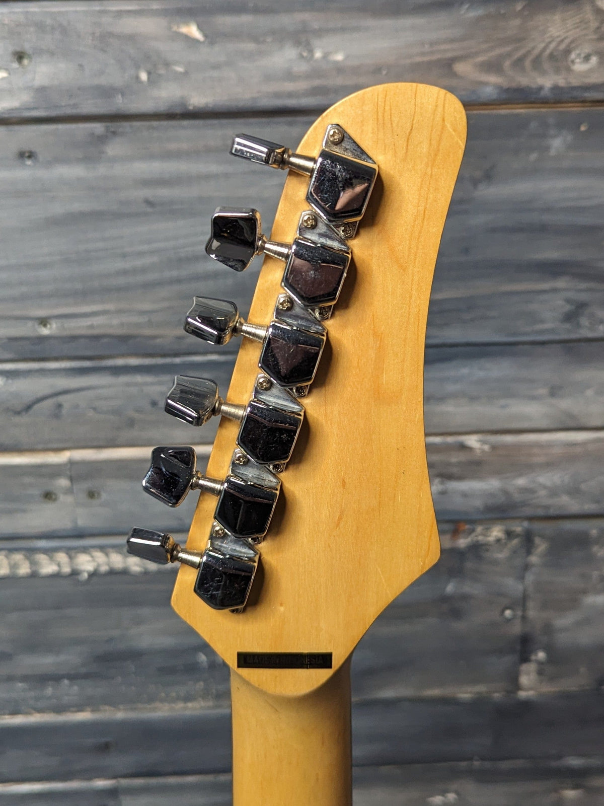 Hamer Left Handed Slammer Pacer back of headstock