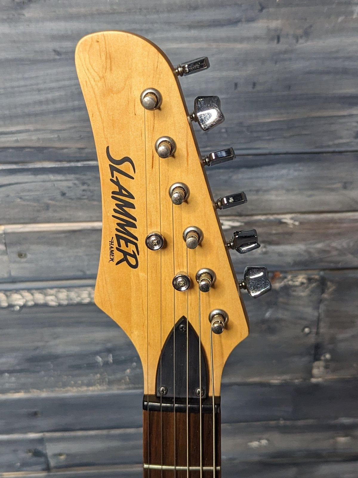 Hamer Left Handed Slammer Pacer front of headstock