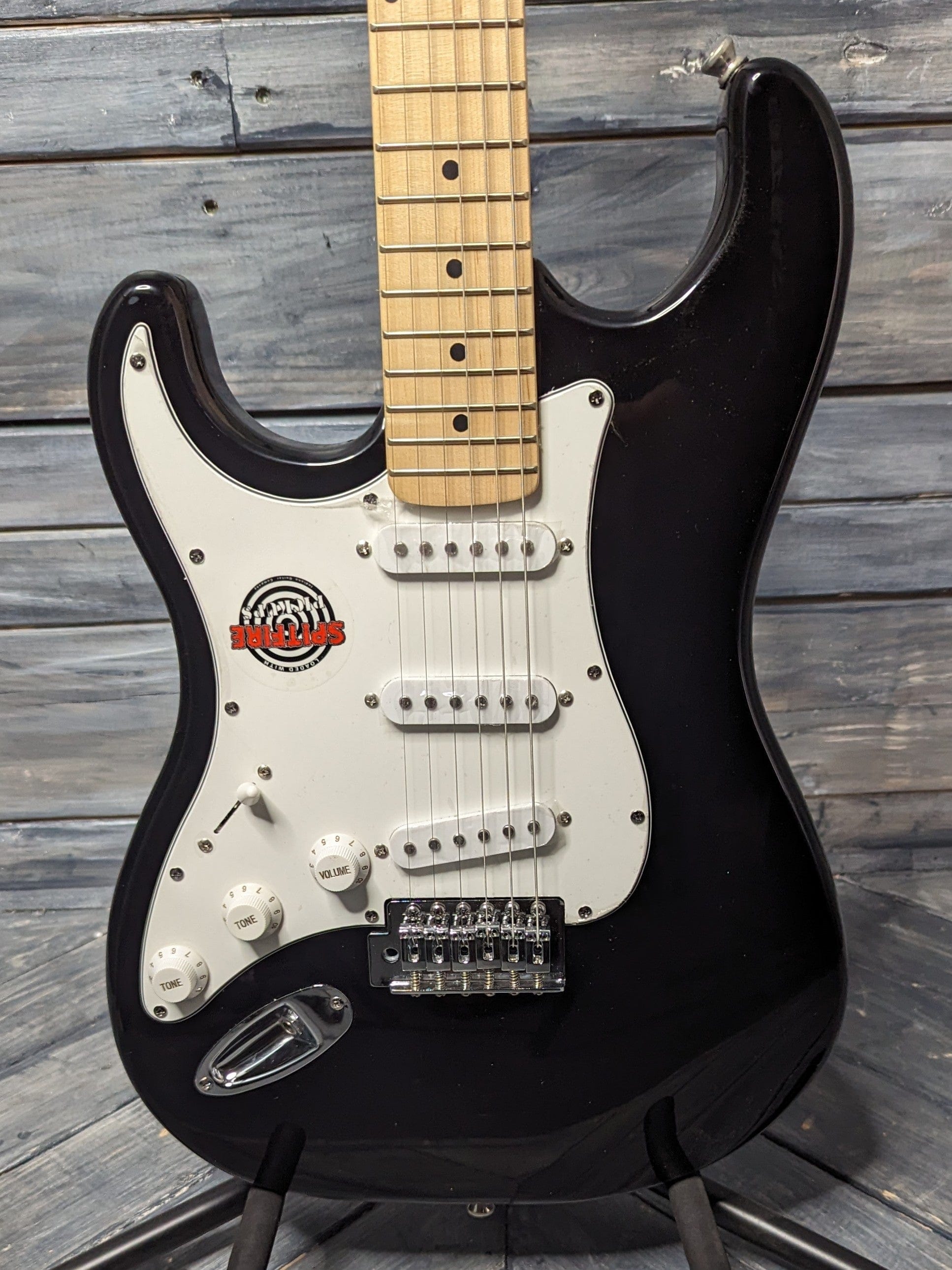 Left Hand Instruments Indiana Left Handed IE1-L Electric Guitar - Adirondack Guitar