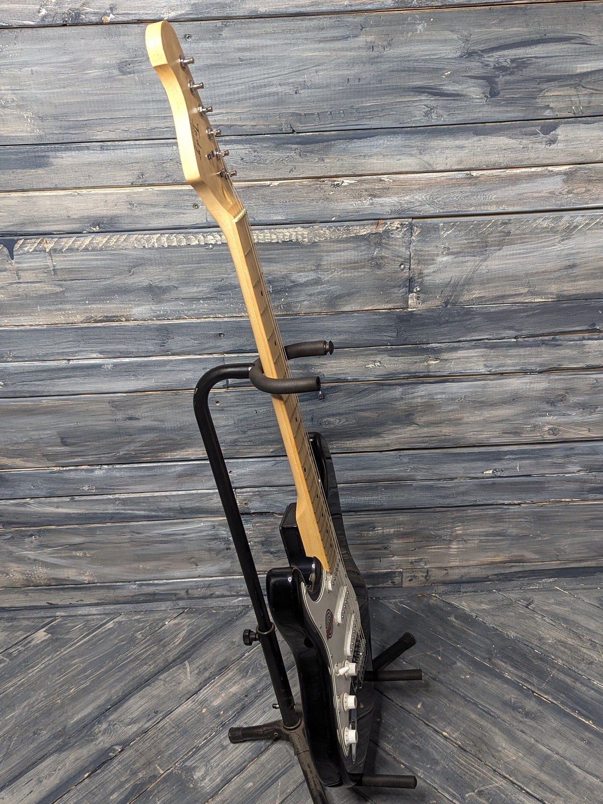 Indiana Left Handed IE1-L full treble side view of guitar