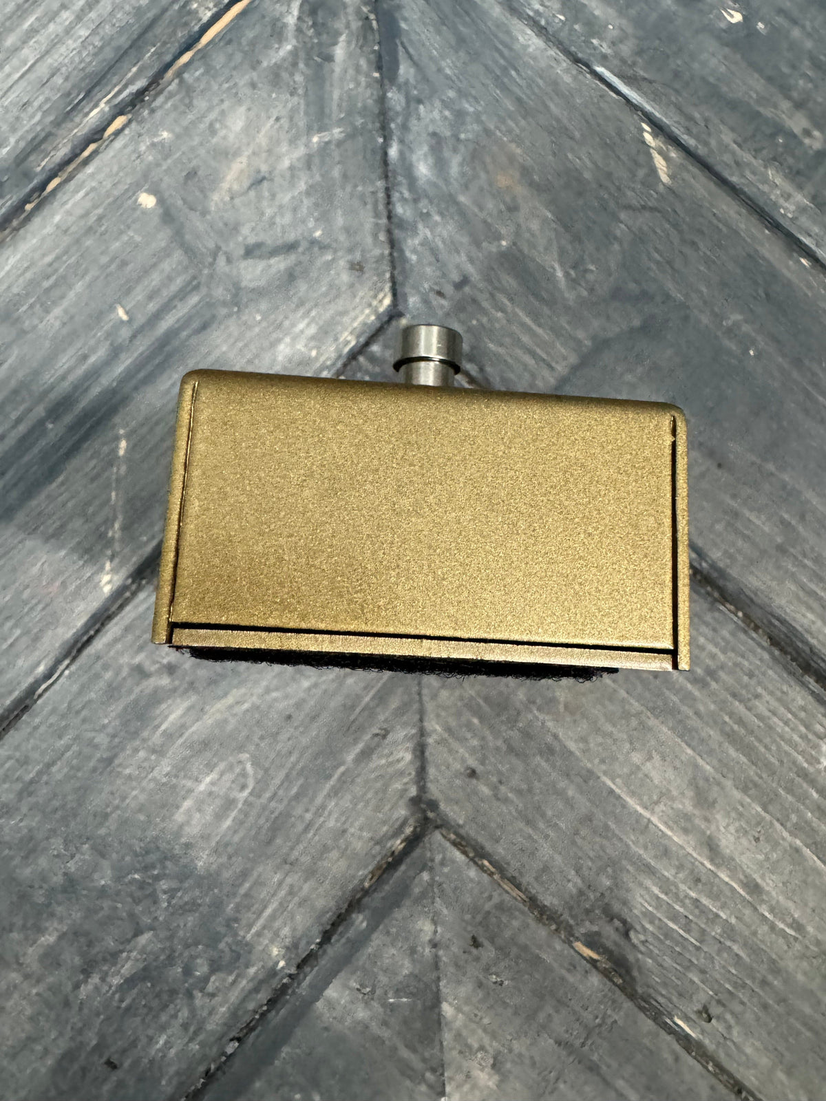 This is photo of the side of the pedal.