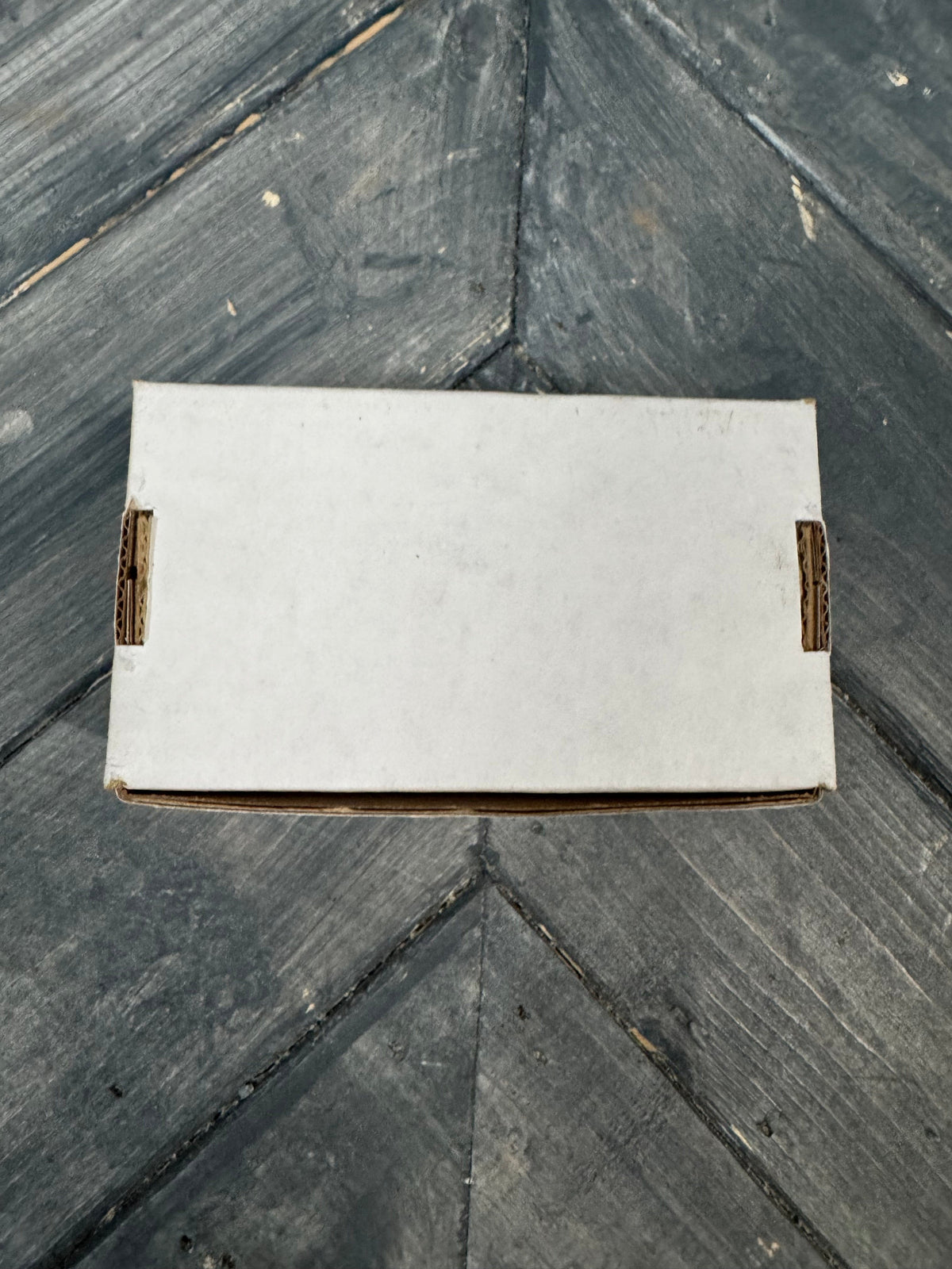 This is photo of the box of the pedal.