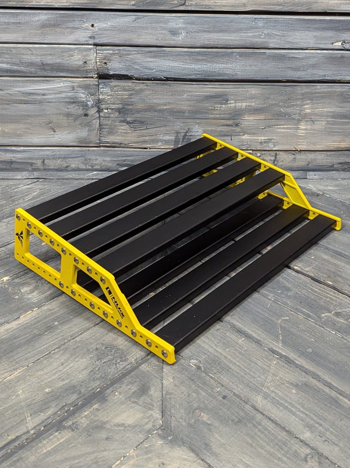 Nux Accessory Used Nux EFX NBP-L Bumblebee Large Pedalboard with Soft Case