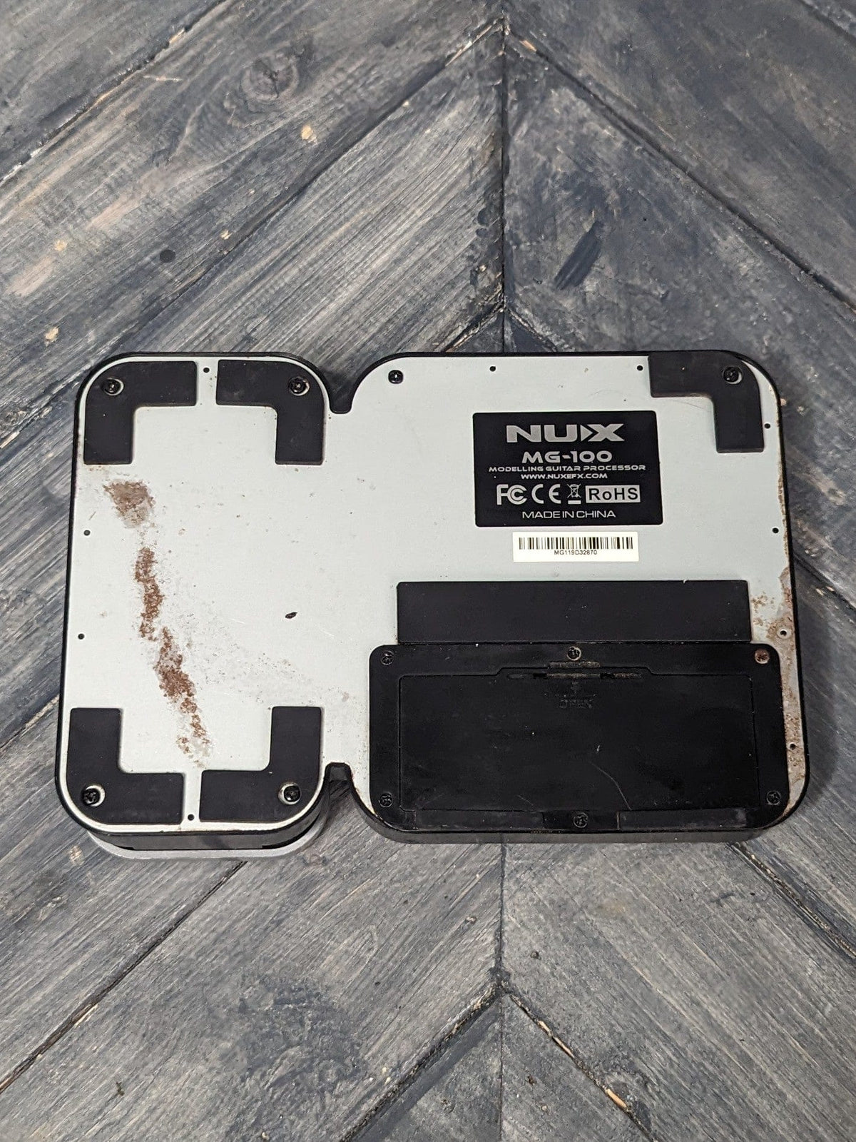 Nux pedal Used NUX MG-100 Modeling Guitar Processor Pedal