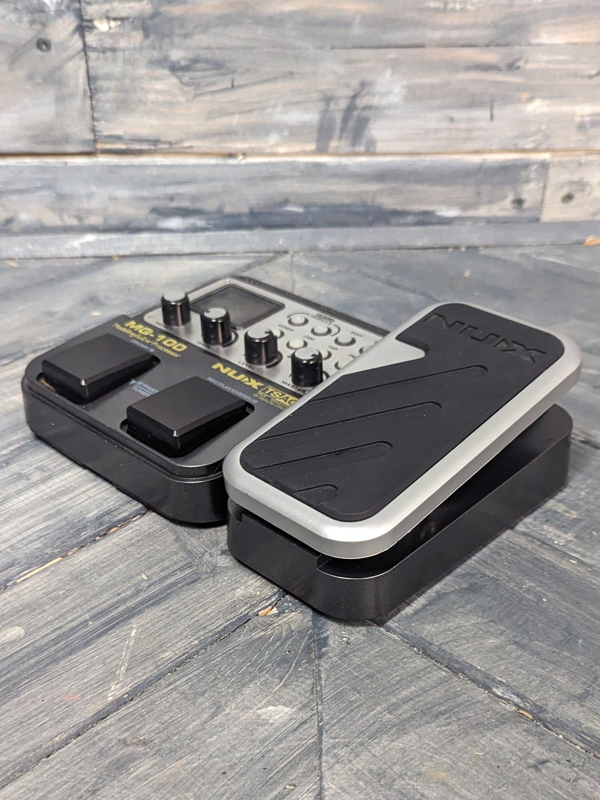 Nux pedal Used NUX MG-100 Modeling Guitar Processor Pedal