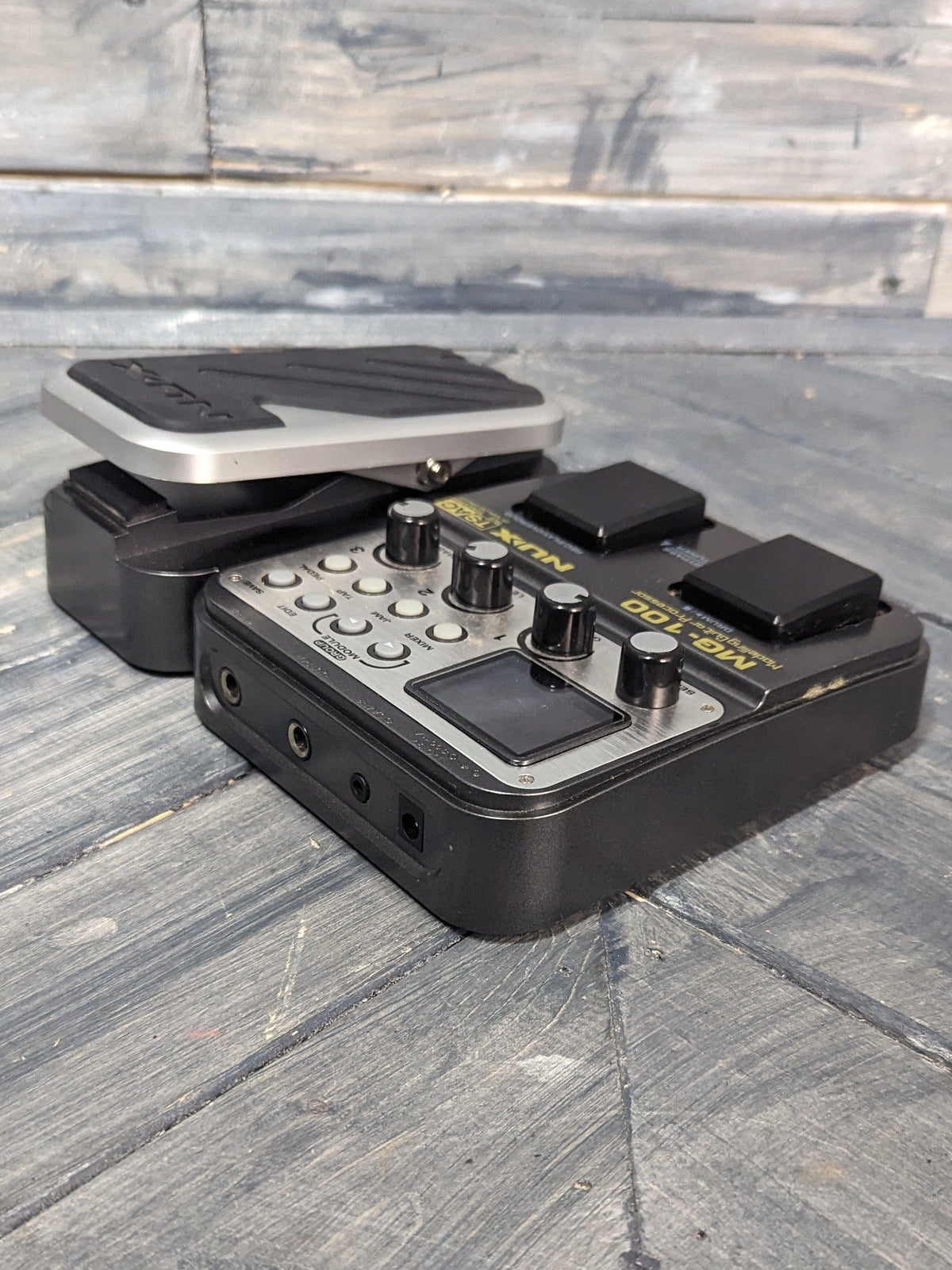 Nux pedal Used NUX MG-100 Modeling Guitar Processor Pedal